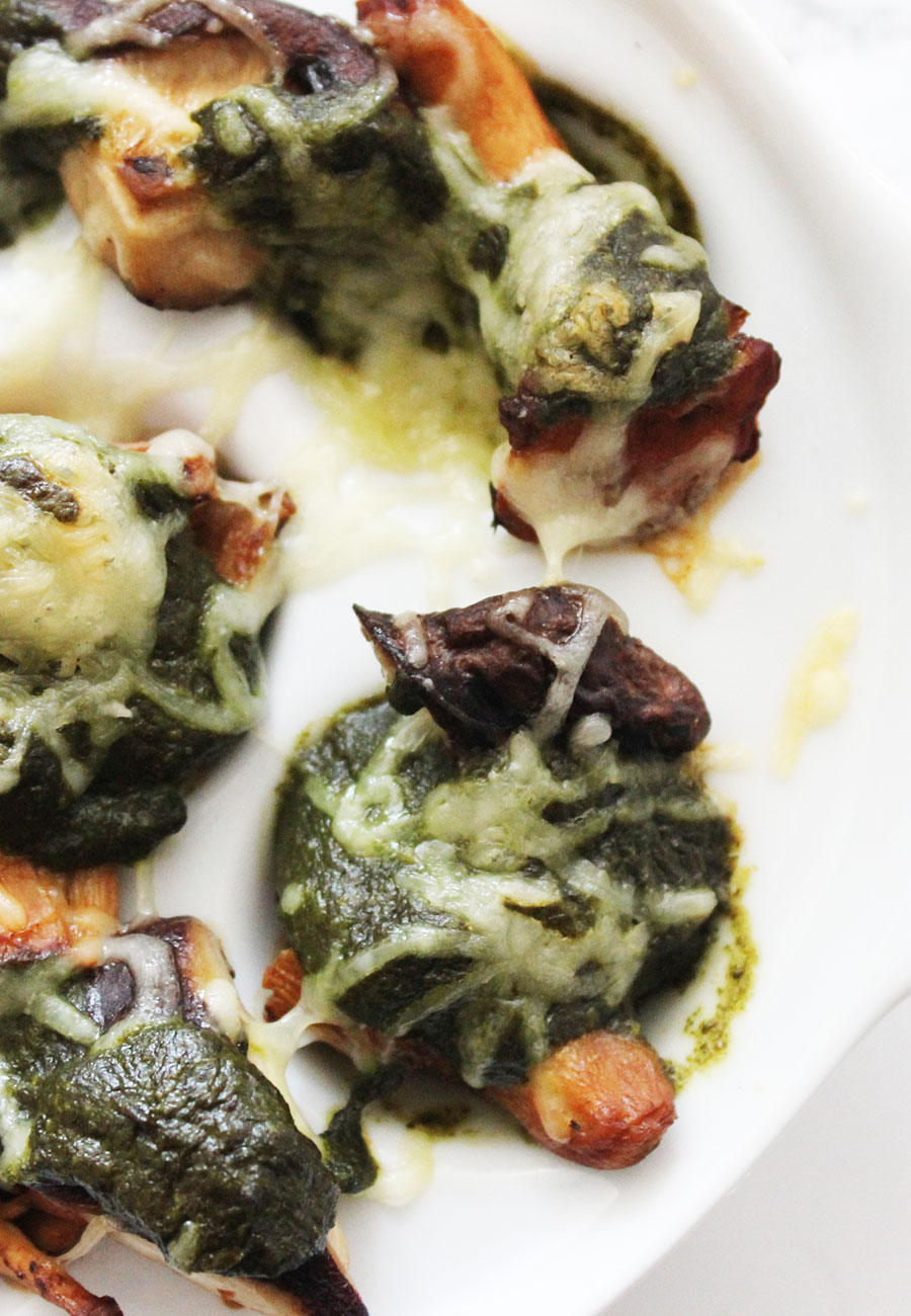 mushrooms garlic kale sauce