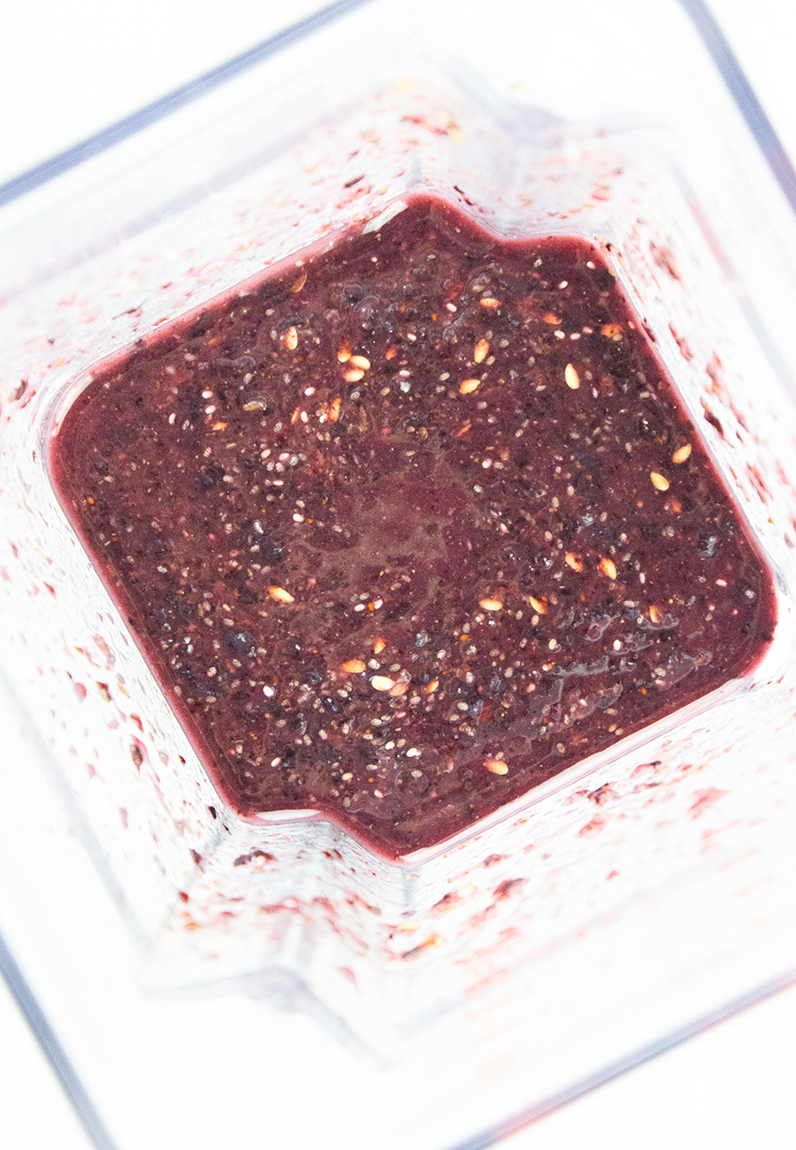 chia seeds & linseeds blueberry jam