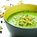 Chilled cucumber soup (raw + vegan)