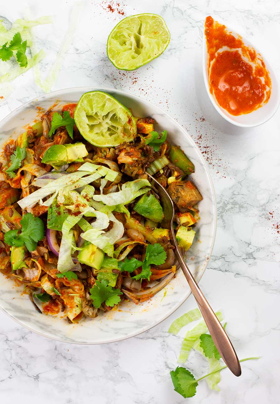 Vegan Mexican salad with pulled jackfruit