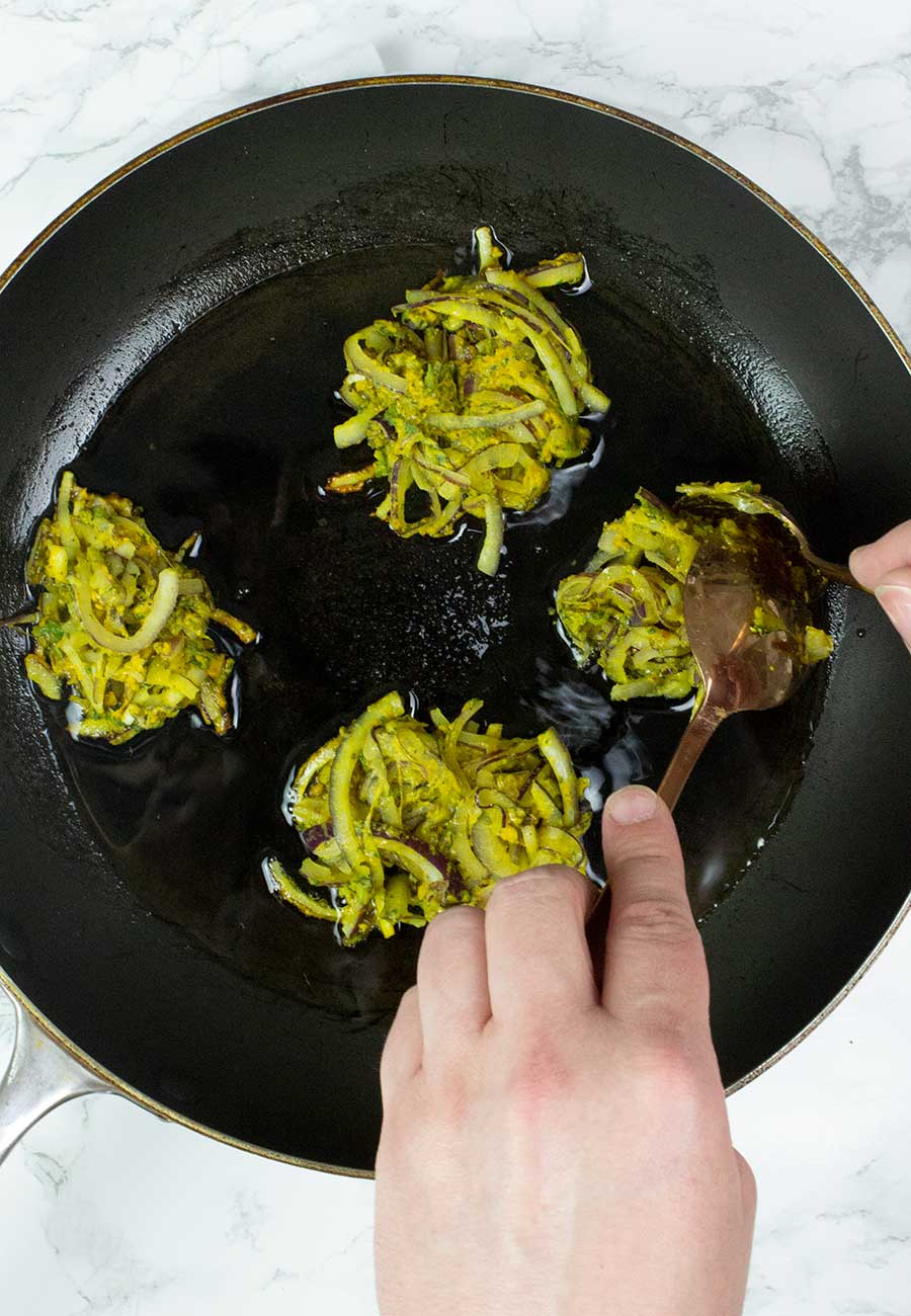 Why Crispy Onion Bhajis Make People Lose All Self-Control 2 Image