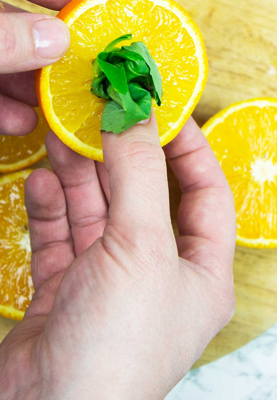 How to juice oranges with basil