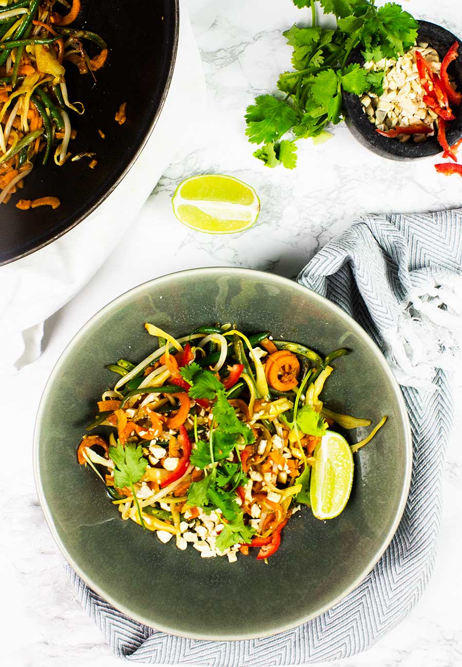 Vegan noodles with Thai spices