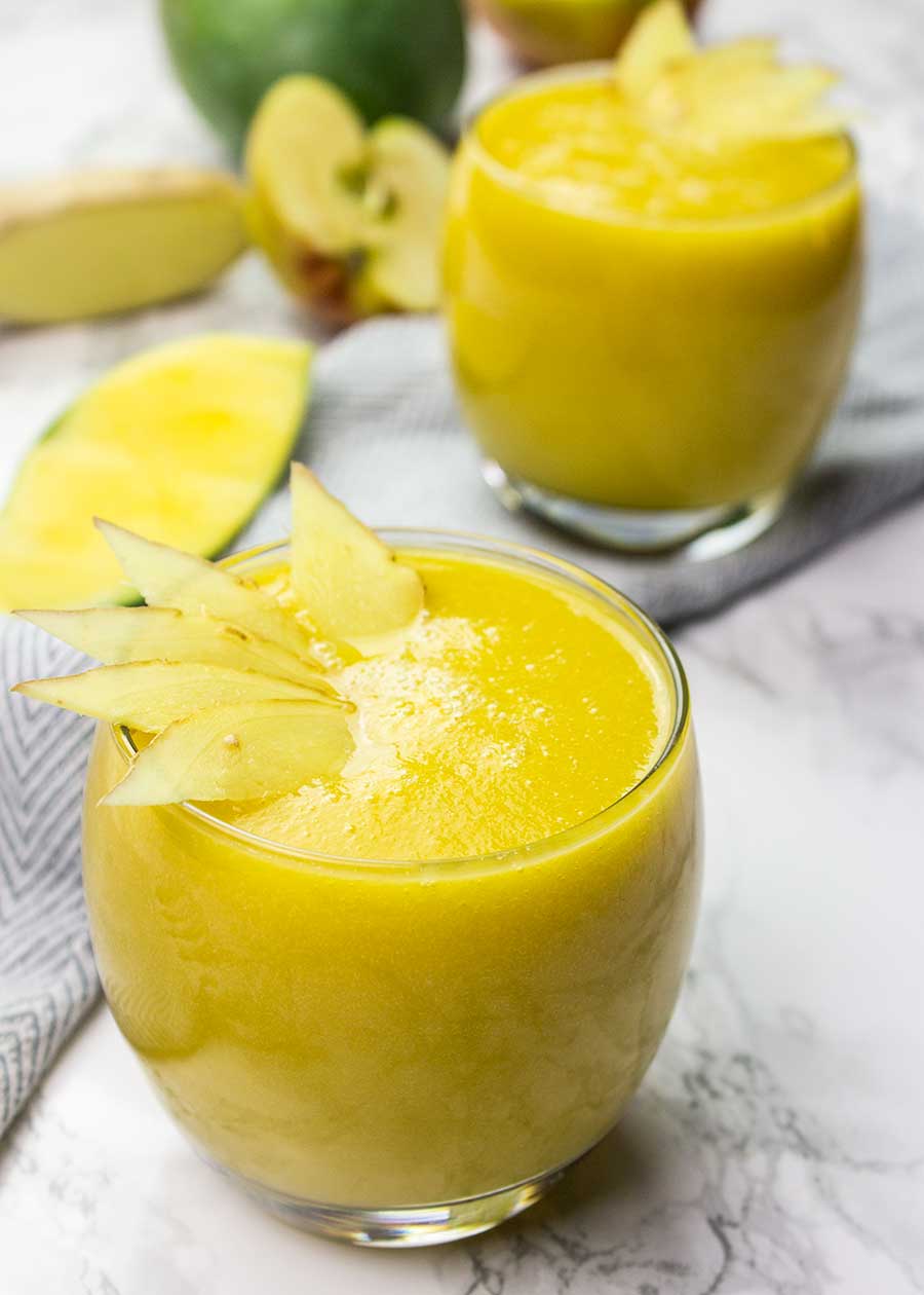 Smoothie with mango and ginger