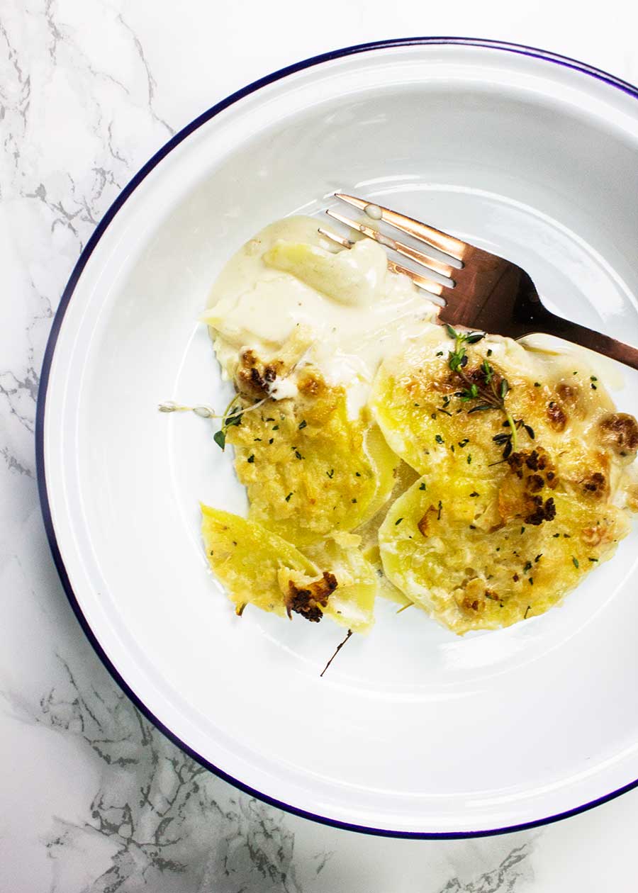 Vegan gratin dauphinoise potatoes