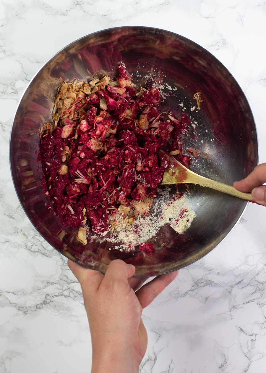 The best vegan burger with jackfruit, beetroot and chickpeas