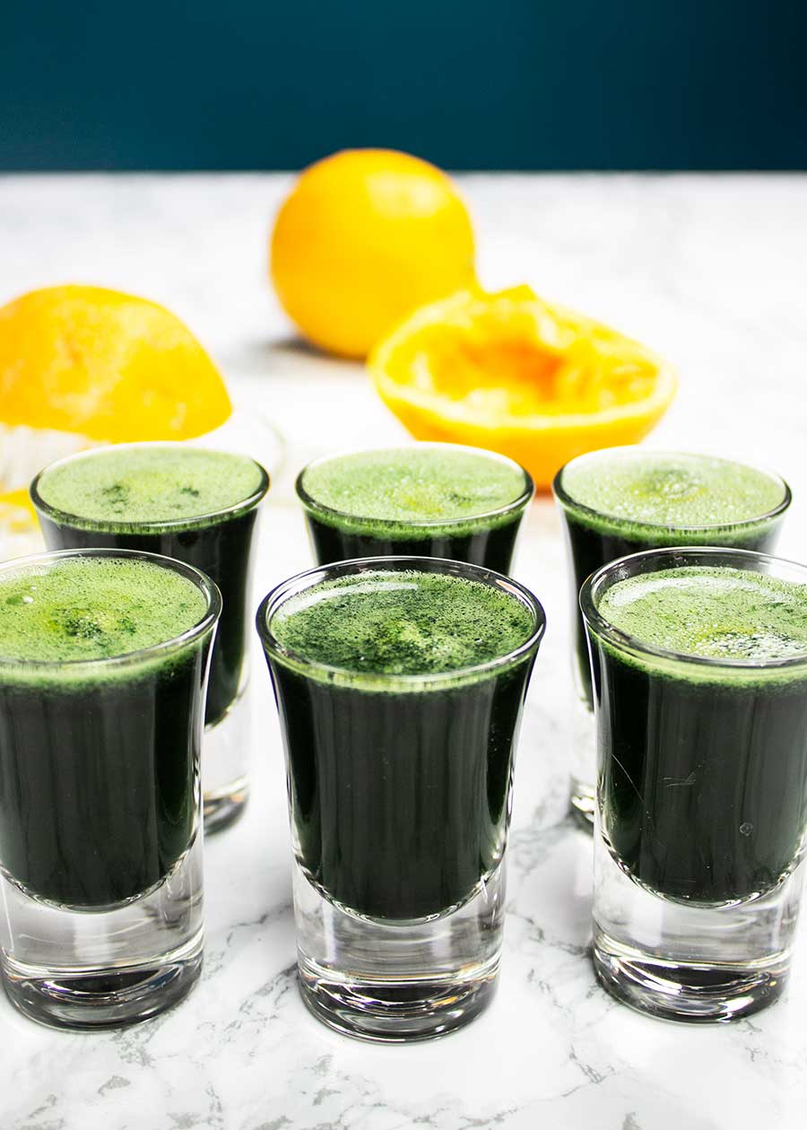 Wellness shot with spirulina