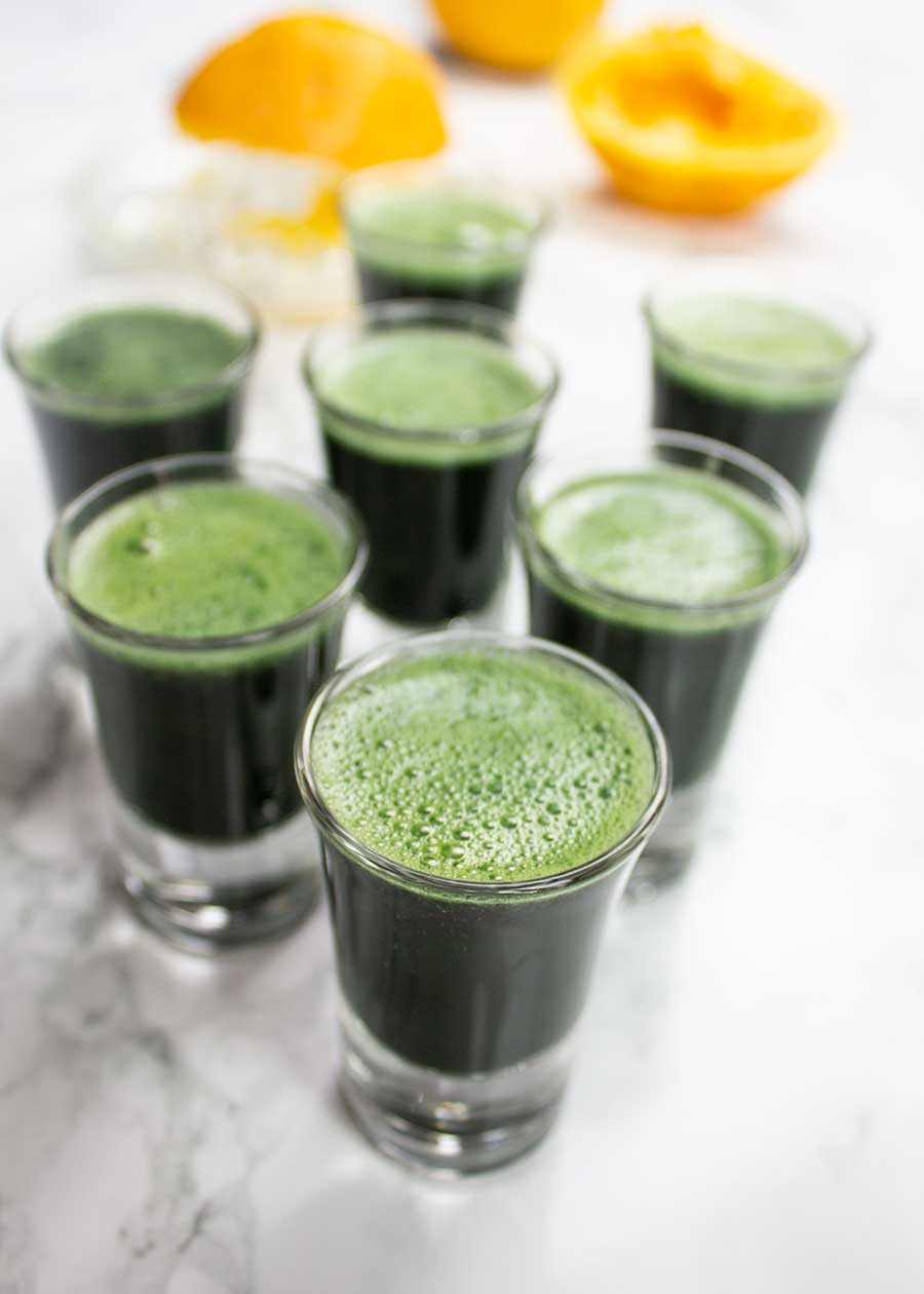 Wellness shot with spirulina