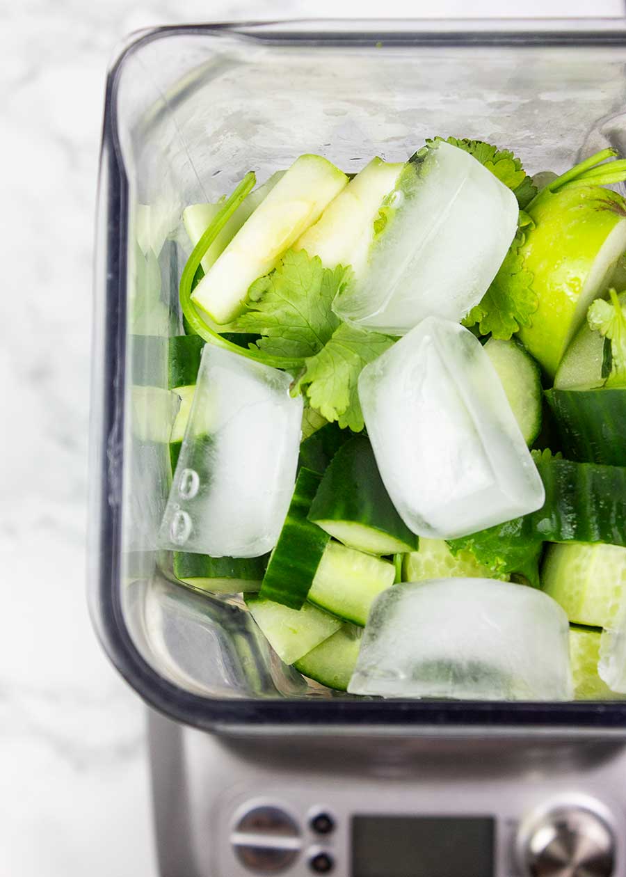 Making the best healing smoothie bowl